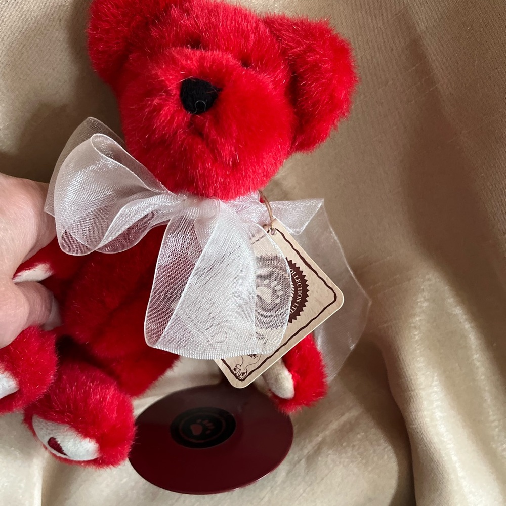 Boyds Bear with White Bow